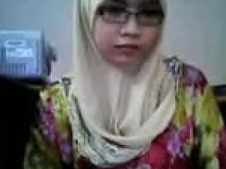 MyLust Video - Nerdy And Slutty Malay Hijab Webcam Nympho Flashed Her Big Titties